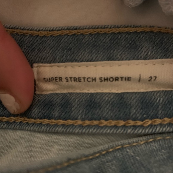 Tight crop top blue and white, and jean shorts - Picture 4 of 4